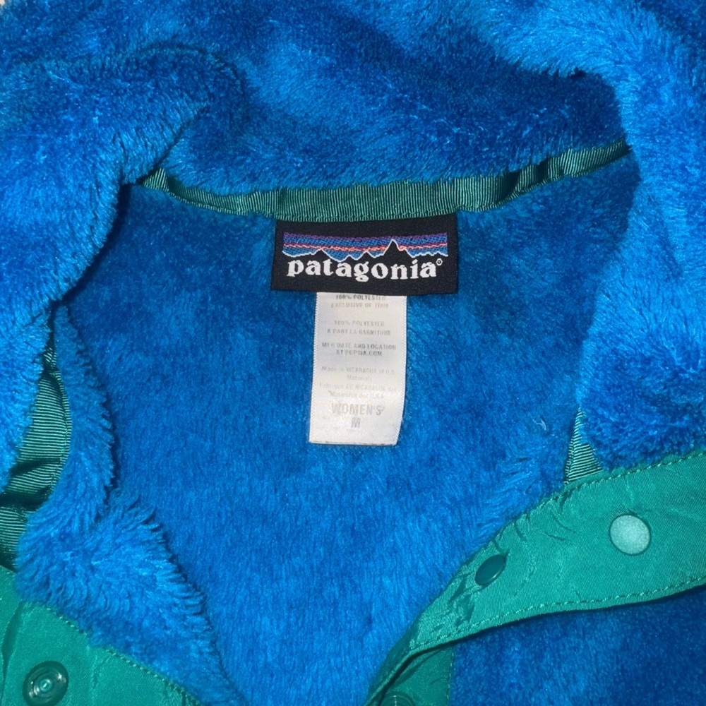 PATAGONIA FLEECE pullover women’s size medium. - Picture 15 of 17